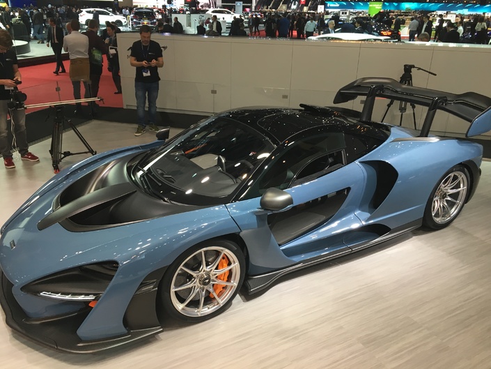 S1-la-mclaren-senna-en-direct-du-salon-de-geneve-2018-rendez-vous-demain-545571