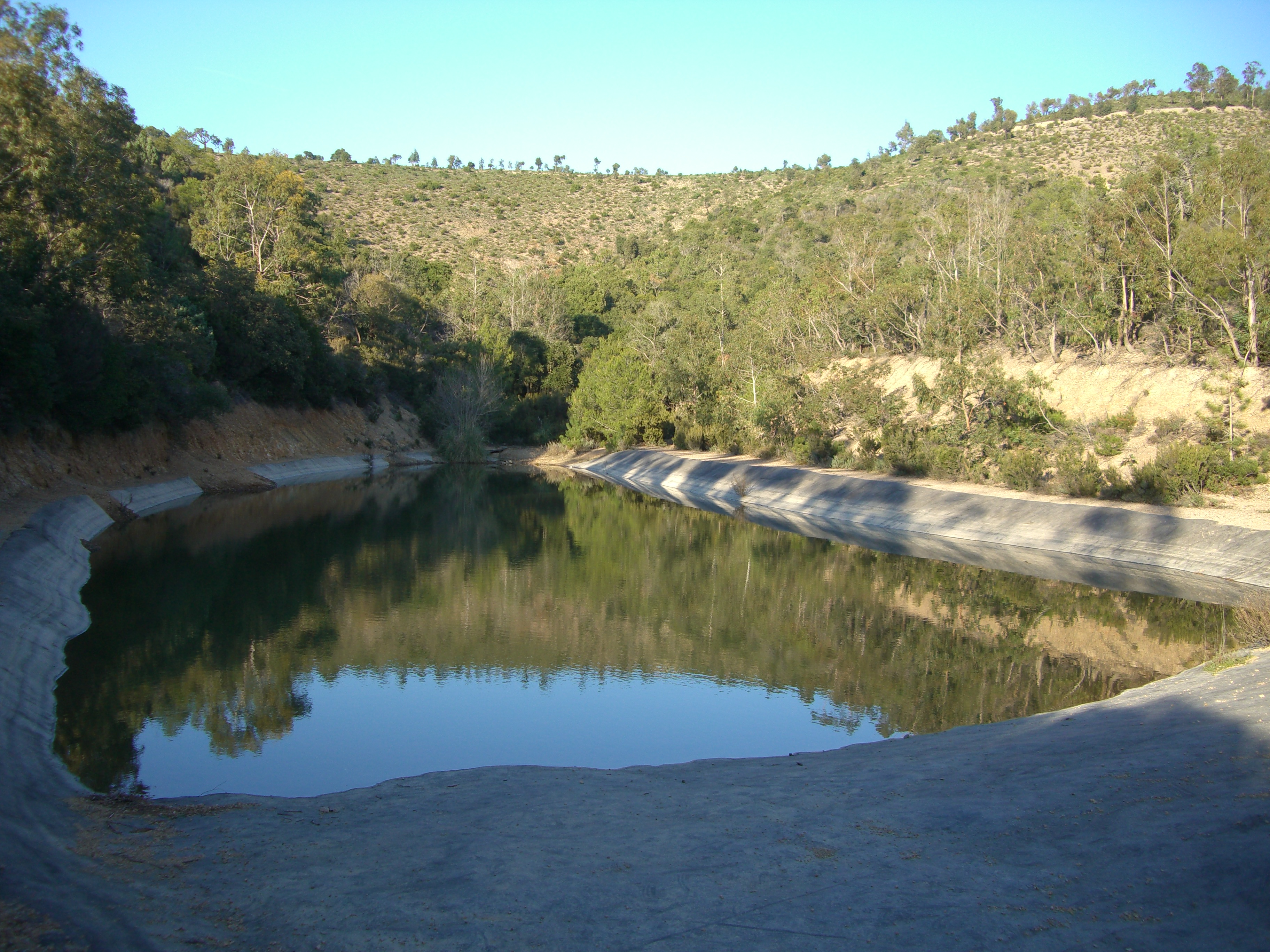 Retenue_Collinaire_Grand_Défend_F.C._Saint-Raphaël_83_I-2007